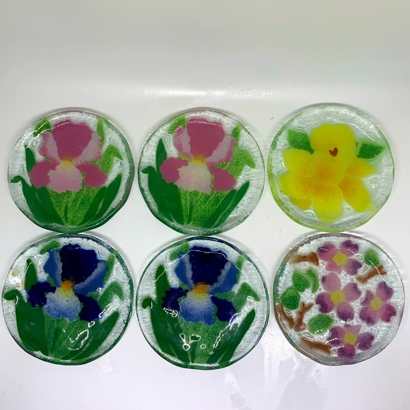 Set of 6 FUSED GLASS FLORAL COASTERS - Picture 1 of 9